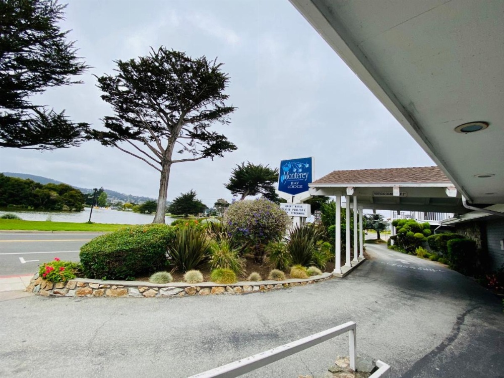 Monterey Bay Lodge Image 13