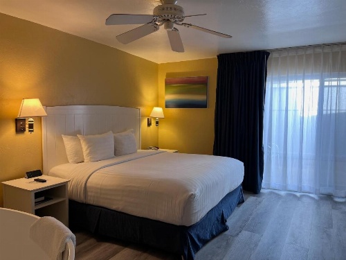 Monterey Bay Lodge image 7